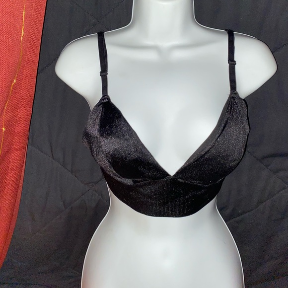Deep v neck bralette - Picture 2 of 3